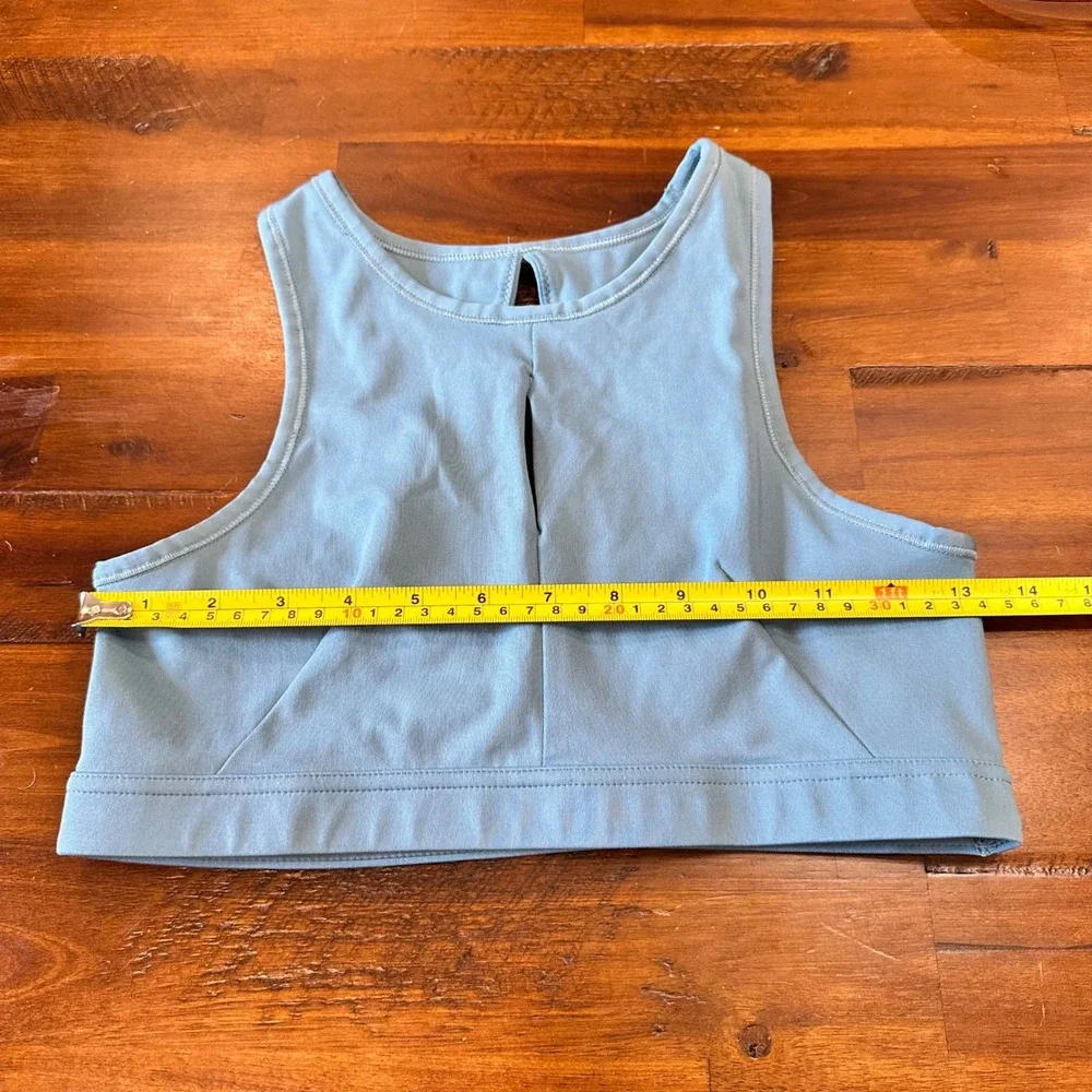 Nike Sports Bra Women Medium Blue High Neck Keyhole‎ Open Back Athletic Workout